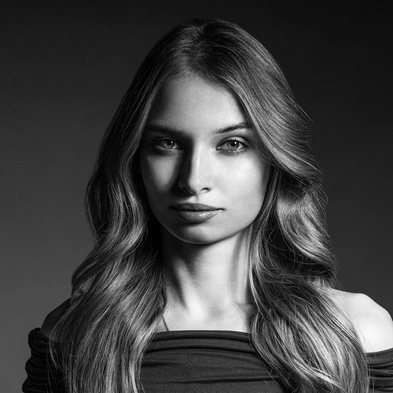 Фото сотрудника