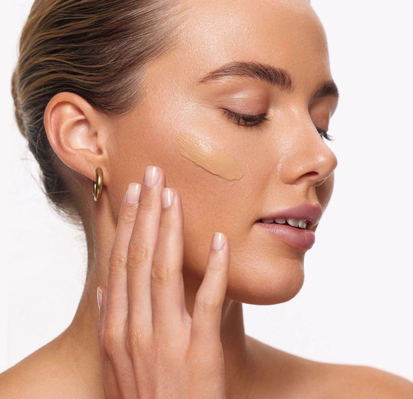 Минеральная тональная основа  SPF 15, тон 2, 30мл